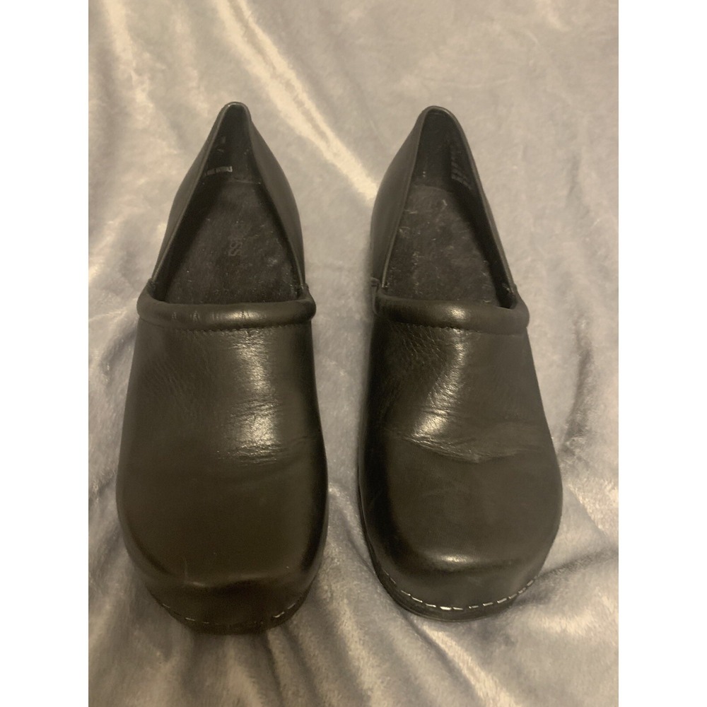 Bass Melinda Women's Size 7 M Black Leather Clog Comfort Slip On Nurse Shoes